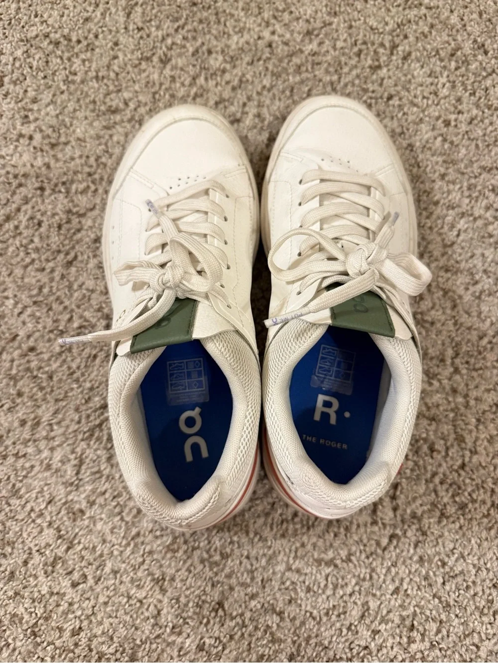 White Rogers OnCloud sneakers